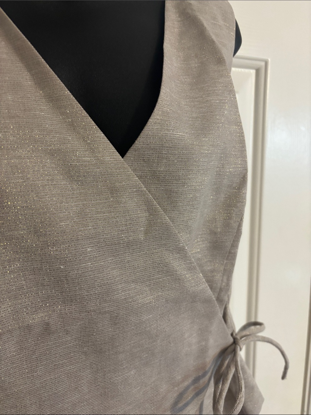 LOFT Shimmer Linen Cotton Wrap Tank Size M NWT - Picture 5 of 8